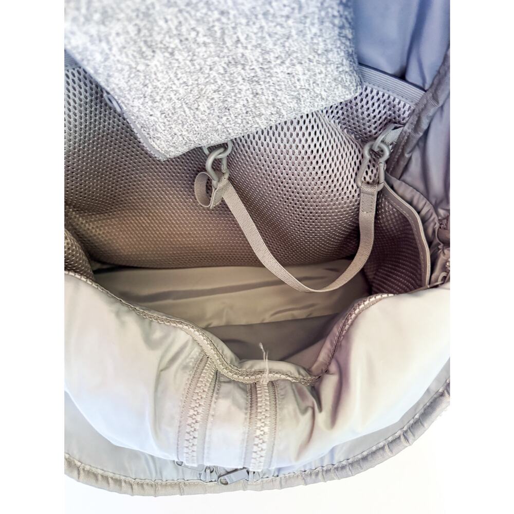 Dagne Dover Dakota Backpack in Heather Grey size Large (older gen) - Picture 9 of 14